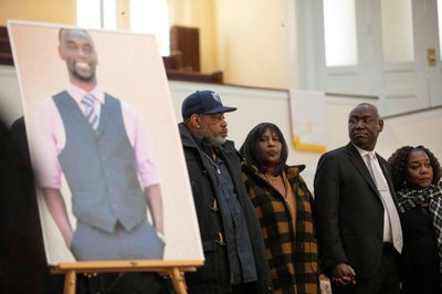 People protest after the death of Tyre Nichols in Memphis