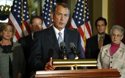 2013-02-25T213131Z_602696634_GM1E92Q0FBC01_RTRMADP_3_USA-FISCAL_blog_main_horizontal