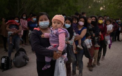 Asylum seeking migrants in Penitas, Texas