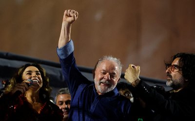 Brazil's Lula defeats Bolsonaro to win presidency again
