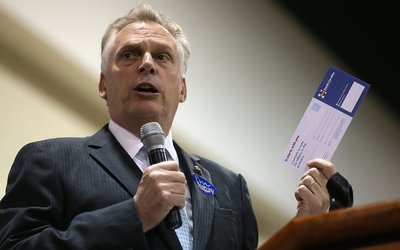 Possible Presidential Candidates Attend South Carolina Democratic Convention