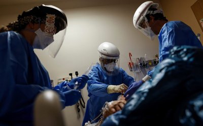 COVID-19 care at the ICU in Providence Mission Hospital in Mission Viejo, California