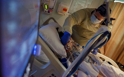 COVID-19 care at the Intensive Care Unit (ICU) at Western Reserve Hospital in Cuyahoga Falls, Ohio