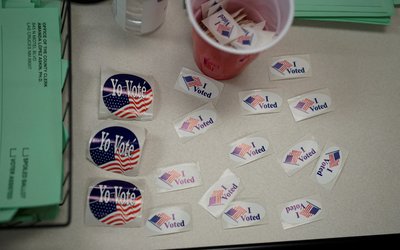 Early voting begins, in Las Cruces