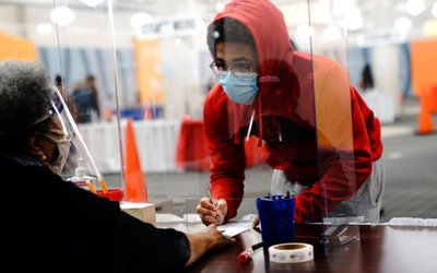 In-person early voting in Milwaukee
