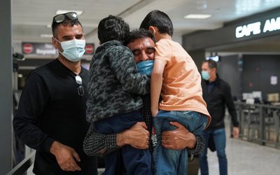 U.S. reopens air and land borders to COVID-19 vaccinated travellers