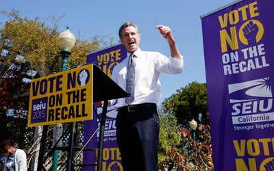 California Governor Gavin Newsom visits Oakland ahead of recall election