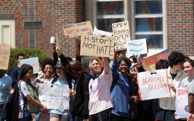 Students walk out to protest DeSantis's education policies in Florida