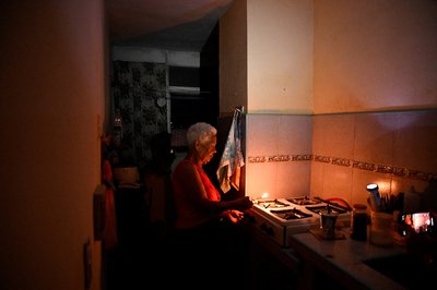 Cuba's national electric grid collapses, leaving millions without power