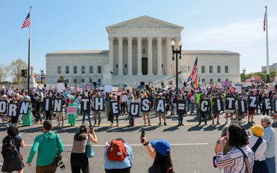 FILE PHOTO: U.S. Supreme Court hears Trump's bid to limit birthright citizenship in Washington