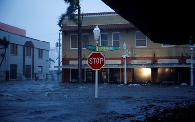 FILE PHOTO: Hurricane Ian makes landfall in southwestern Florida
