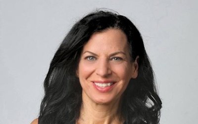 Juliette Headshot Smiling